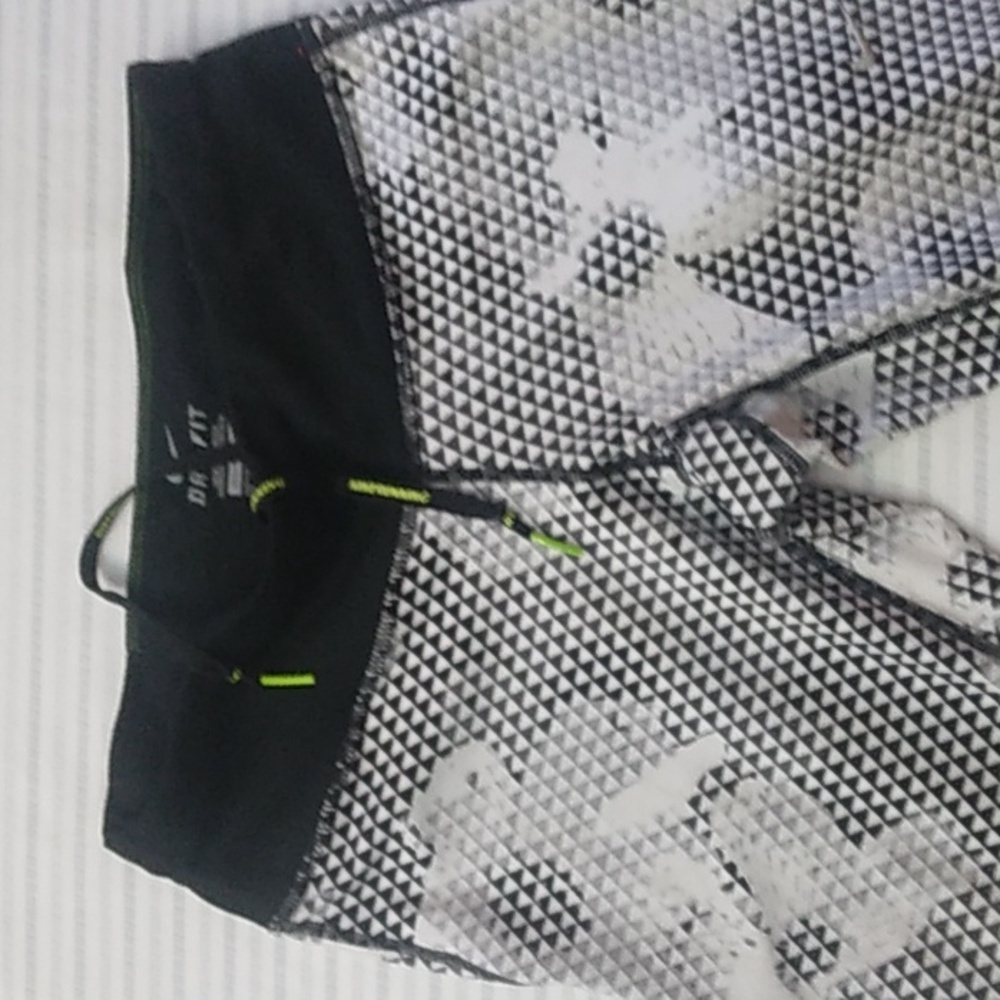 NIKE DRI-FIT NIKE RUNNING WOMENS ATHLETIC CAPRI LEGGINGS - Picture 3 of 17